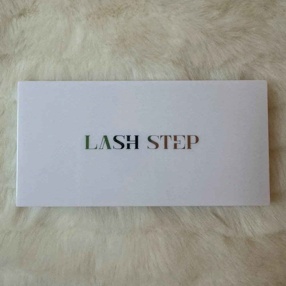 Lash Step Matte About You Eyeshadow Palette
